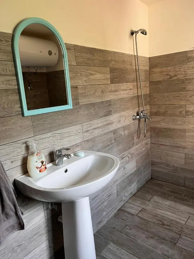 홈스테이 Goni Guest House Tepelenë